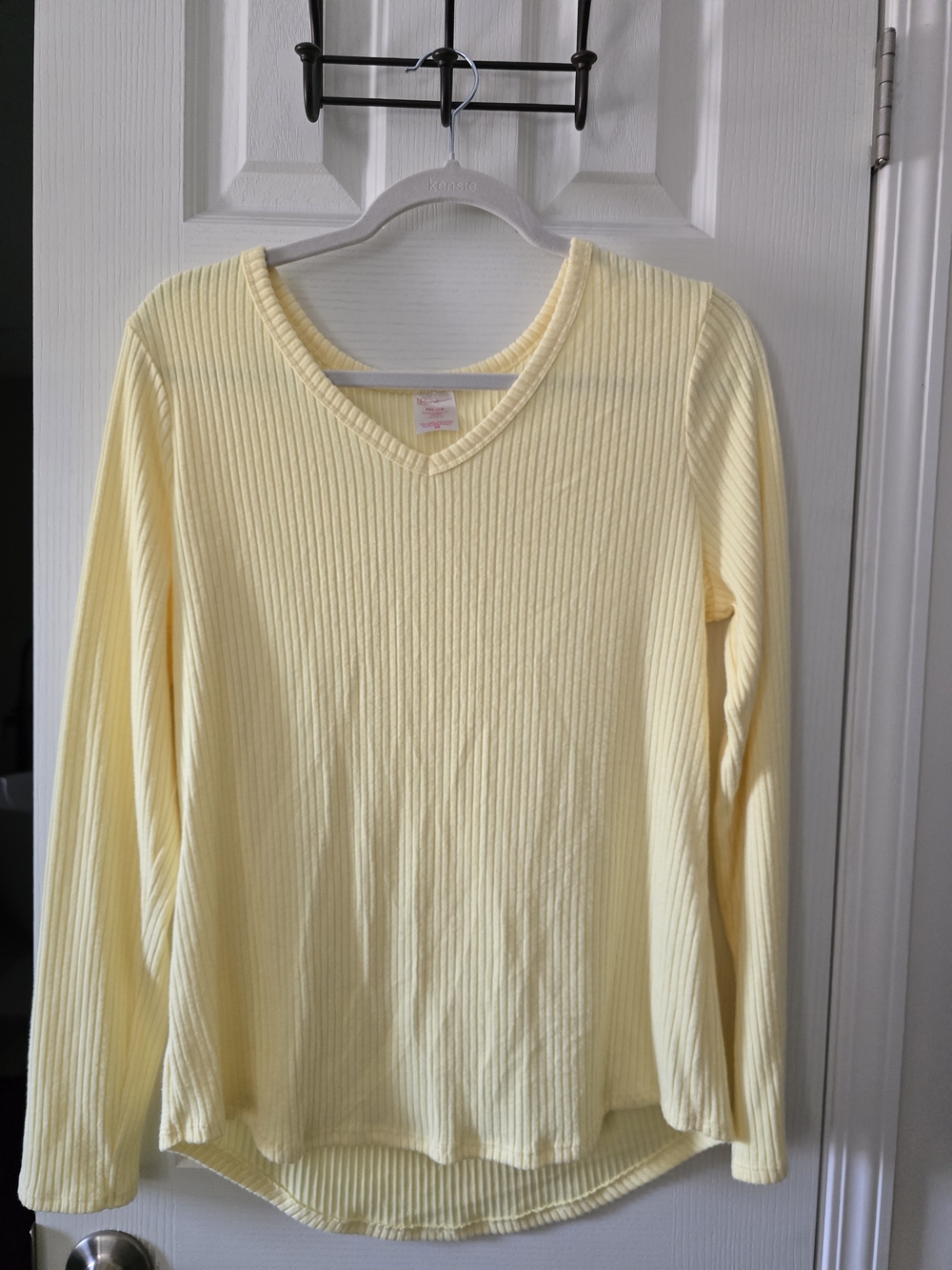 Light Yellow Ribbed V-Neck Women's Sweater